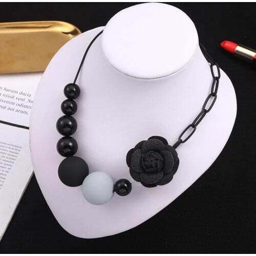 Black Flower Beaded Necklaces for Women Girl Adjustable Link Sweater Chain Necklaces Fashion Trendy Jewelry