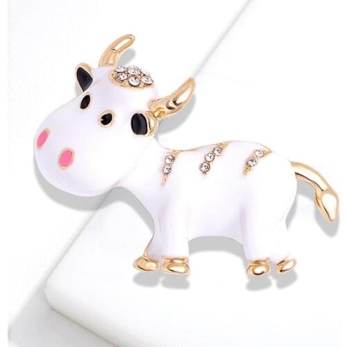 Enamel Lovely Cattle Brooches For Women 3-color Bull Ox Animal Party Casual Brooch Pins Gifts