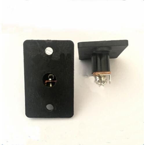 Oversized mounting panel with two mounting holes 5.5X2.1 inner core pin three-legged DC seat tail plug