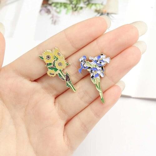 New Enamel Pin Sunflower Brooch Flower Coat Lapel Pins Metal Brooches Men Clothes Badges Backpack New Year Gift