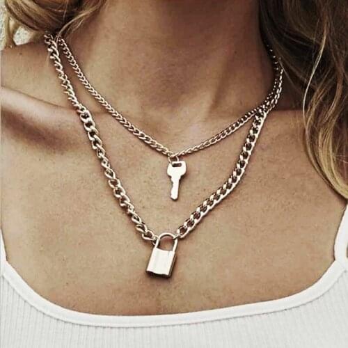 Europe America Cross Border New Key Lock Pendant Necklace Creative Retro Simple Gold Multilayer Collarbone Necklace Wholesale
