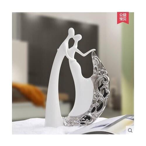 WHITE CERAMIC CREATIVE LOVERS HOME DECOR CRAFTS ROOM DECORATION HANDICRAFT DANCERS PORCELAIN FIGURINES WEDDING DECORATION GIFT