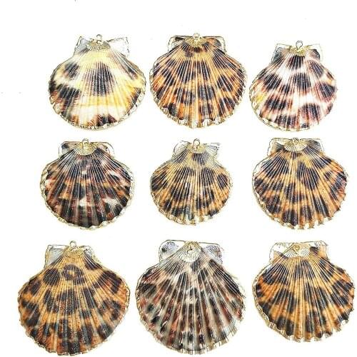 5pcs Natural Conch Shell Pendant 46-54mm Scallop Printed Leopard Printed Phnom Pendant for DIY Necklace and Earring Accessories