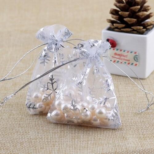 500pcs/lot White With Silver Snowflake Organza Bags Favour Gift bag Jewelry pouches Drawstring Chirstmas Wedding Small Bags
