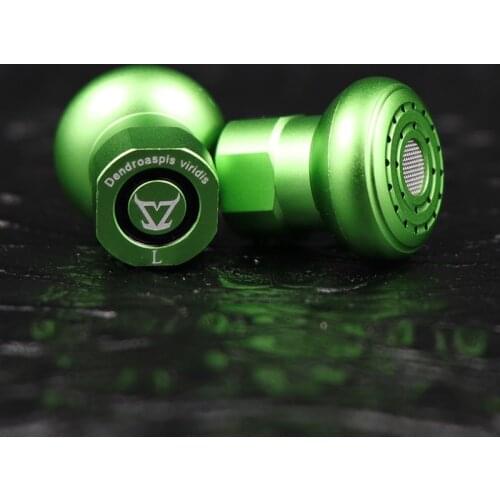 TONEKING Dendroaspis Viridis Metal HIFI Earbud Three Diaphragm Dynamic Physical Frequency Division Earphone MMCX Cable Headset