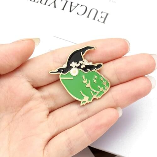 Wizard Hat Brooches Witch Frog Enamel Pins Animal Badge Cartoon Jewelry Pins Badges Gift for Kid Friends Brooches Bag Clothes