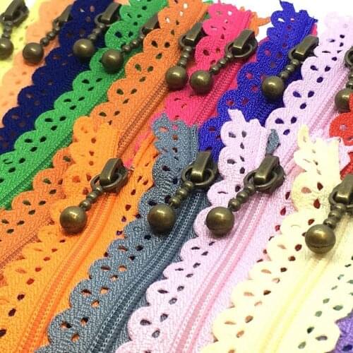 Lace Zippers Novelty 20pcs/Pack 3 End Zipper DIY Nylon Coil Flower Zipper for DIY Sewing Dress Tailor Craft Bed Bag Random Color