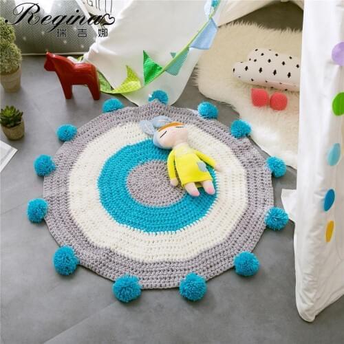 REGINA Contrast Color Pompoms Decorative Rugs Cozy Skin-friendly Baby Crawl Mat Cute Knit Carpets For Living Room Play Lawn Rug