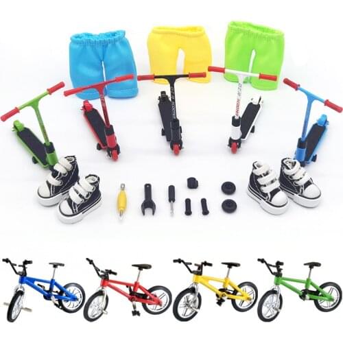 Finger scooter skateboard shoe accessories Set Two Wheel Skate clothes Fingerboard Bikes Fingertip Novelty Toys scooters child