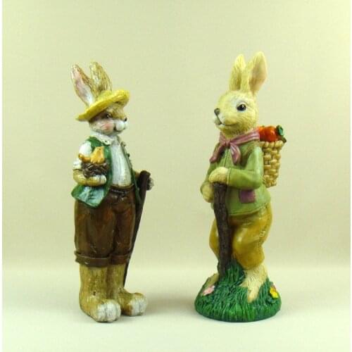 Hare Couple Figurines Handmade Resin Bunny and Carrots Statue Cartoon Character Ornament Craft for Festival Gift and Home Decor