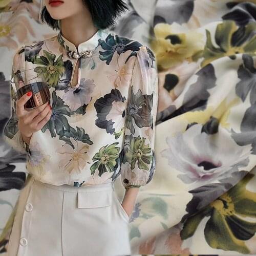 Half Meter Elegant Beige Bottom With China Wind Big Flower Print Chiffon Fabric For Dress Shirt Cheongsam Sewing Tissue CR-960