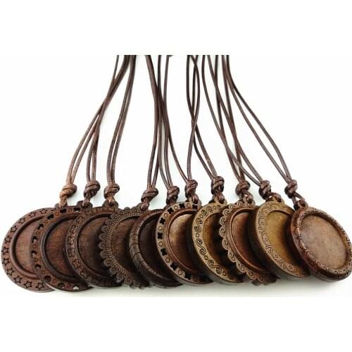 Jiangzimei 24pcs Wood cabochon settings 25mm dia round blank wooden base with leather cord for DIY Necklace making