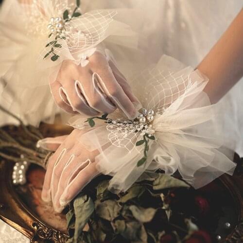 Women Lace Mesh Gloves Ladies White wrist gloves Large Bow Knot Pearl Flower Marriage Glove Party Cosplay Accessories