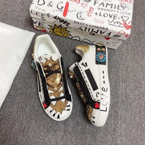 Women Genuine Leather Casual Flats Shoes Crystal Rivets Metal Decoration Sneakers Pearls Embroidery Zapatillas Mujer Size 35-45