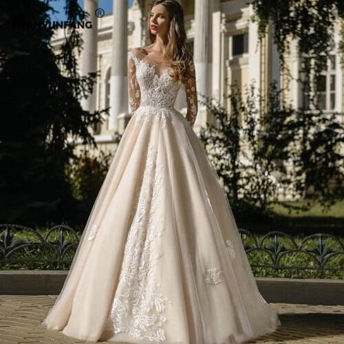 Custom Made Illusion Scoop Neck Embroidery Appliques Tulle Bridal Ball Gown Luxury Button Court Train Full Sleeve Wedding Dress