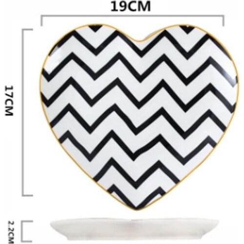 Heart-shaped Ceramic Dishs Creative Salad Pasta Plates INS Cute Kitchen Storage Tool Fashion Creative Tableware Plate Dishes