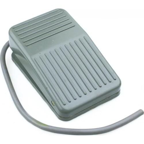 MDFS-213 Foot Switch Plastic Shell Strip Line Reset Silver Point 10A 220V