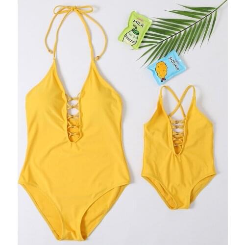 New Beachwear Mum and Me Swimwear One Piece Gold Pearl Monokini Yellow Swimsuit for Girl and Women Family Swimsuit