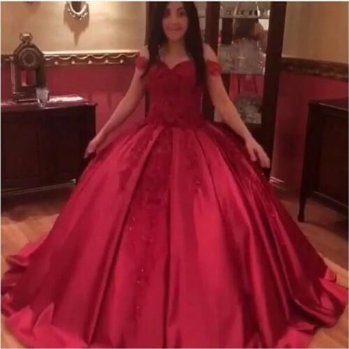 New Arrival Arabic Evening Gowns Long 2019 Sweetheart Neckline Satin Lace Appliques Beading Sequins Puffy Red Evening Dresses