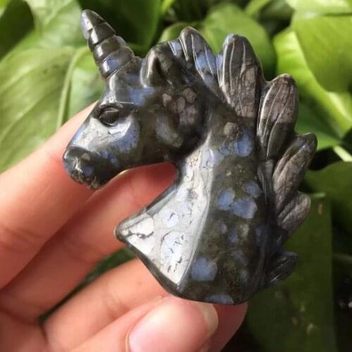 MOKAGY Natural Hand Carved Animals Glaucophane Quartz Crystal Engrave Unicorn Gift for Decoration 2 Inch 1pc