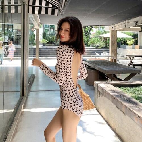 2021 New Women Long Sleeve One Piece Swimsuit Women Print Swimwear Monokini Push Up Swim Suit Retro Korea Bathing Suit