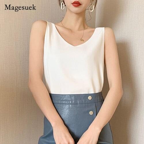 2021 Women Tops and Blouses Chiffon Women Blouses Sleeveless V-Neck White Women Shirts Plus Size Korean Fashion Clothing 9821