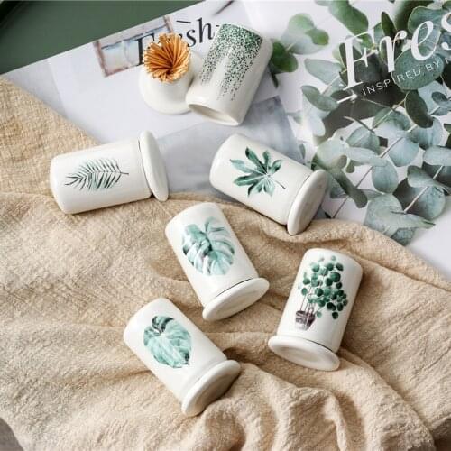 CHANSHOVA Nordic Style Hand-painted Leaf Pattern Ceramic Toothpick Holder Toothpick Dispenser Table Accessories H233
