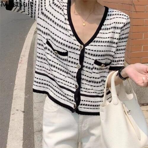 2021 Summer Knitted Cardigan Tops Women Korean Elegant Vintage Short Sleeve Ladies Jumpers V-neck Single Breasted Sweater Femme