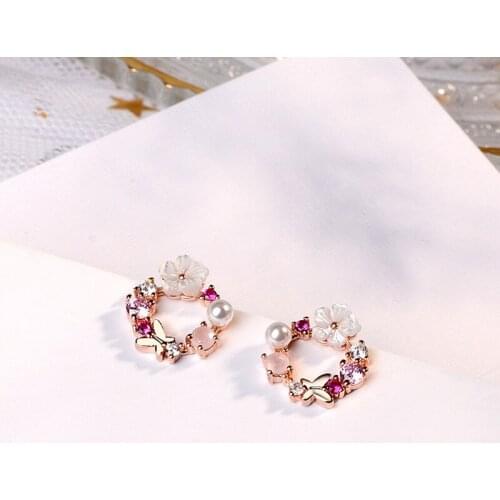 Womens Fashion Flower Wedding Stud Earrings Detail Crystal Pearl Butterfly Romantic Lyrical Earring Piercing Jewelry For Lady
