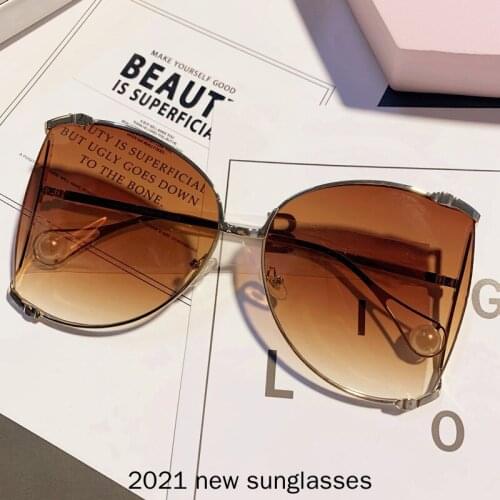 Luxury Elegant Pearl Sunglasses Women 2021 Oversized Sun Glasses Vintage Metal Brand Designer Eyewear Female Male Shades UV NX