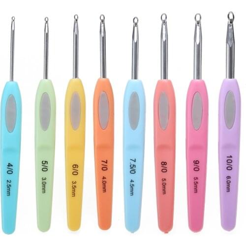 8Pcs Aluminum Crochet Hooks Multicolor Plastic Handle 2.5mm-6mm Knitting Needles DIY Craft Sweater Garments Sewing Tools