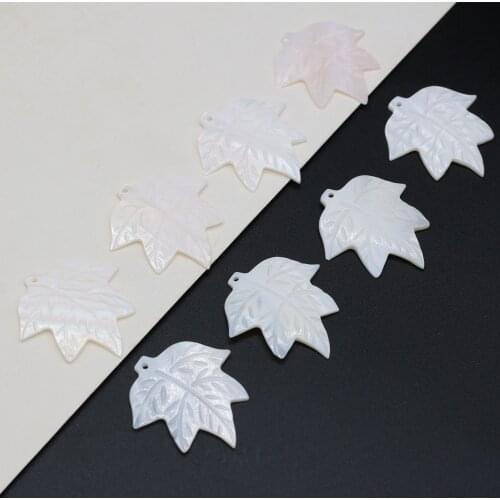 4pcs Natural Freshwater Shell Charm Leaf Shape White Shell Loose Beads for Diy Jewelry Charm Necklace Bracelet Size 30x32mm