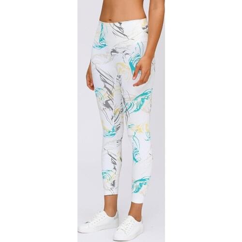 2021 Spring Summer New Style Skin-Friendly Cool Soft Fashionable Yoga Pants High Waist Tighten Abdomen buttocks Fitness Leggings