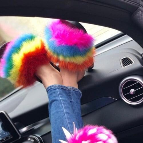 Women Casual Fluffy Rainbow Fur Slippers Ladies Plush Furry Fur Slides Girl Lovely Amazing Fur Flat Shoes Wholesale Customized