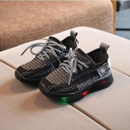 Spring New Glowing Sneakers Kids Shoes Boys Tenis LED Infantil for Boy Sport Lighting LED Shoes Children tenis infantil