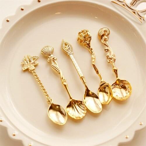 5Pcs/Lot European Kitchen Dining Bar Vintage Carved Small Coffee Spoon Flatware Cutlery Mini Dessert Snacks Spoons Tableware Set
