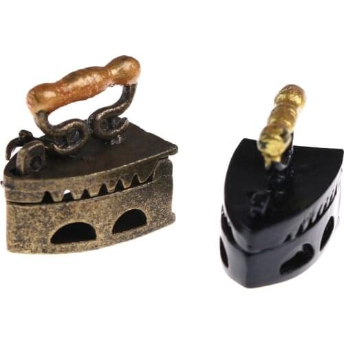 1:12 Kwaii MINI Dollhouse Miniature Adornment an Iron Clothes Tool Hot Sale