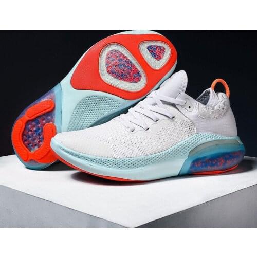 Brand Men Shoes Designer Sneakers Men Vulcanize Shoes Male Shoes Hot Men Sneakers Trainers Tenis Masculino Plus Size Krasovki