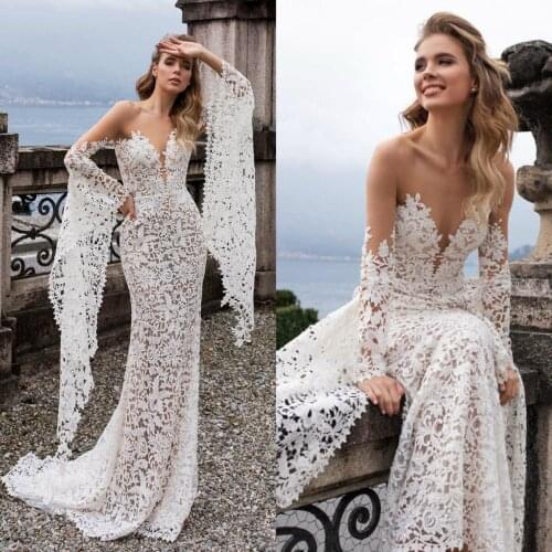 2020 New Lace Mermaid Wedding Dresses With Flare Sleeves Backless Sweep Train Bride Dress Sexy Wedding Gowns Custom Made