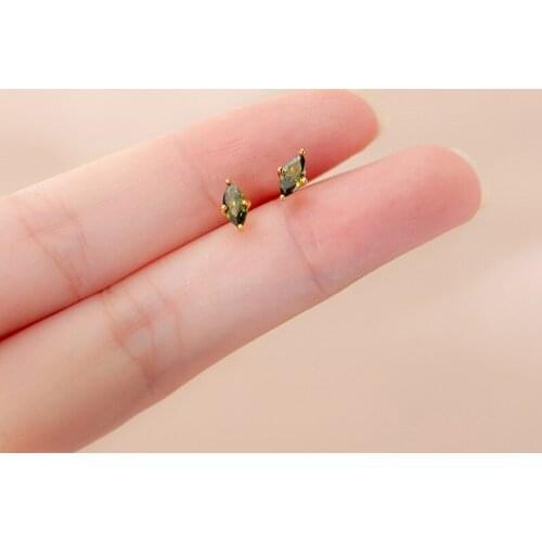 1pair 4MM*7MM 100% Real. 925 Sterling Silver Fine Jewelry green olive-emerald Horse eye Oval Stud Earrings C-G9373