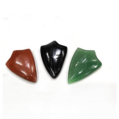 Natural Quartz Crystal Shield Shaped Hand Carved Obsidian Red Jasper Cross Shield Chakra Healing Crystal Pendant Home Decoration