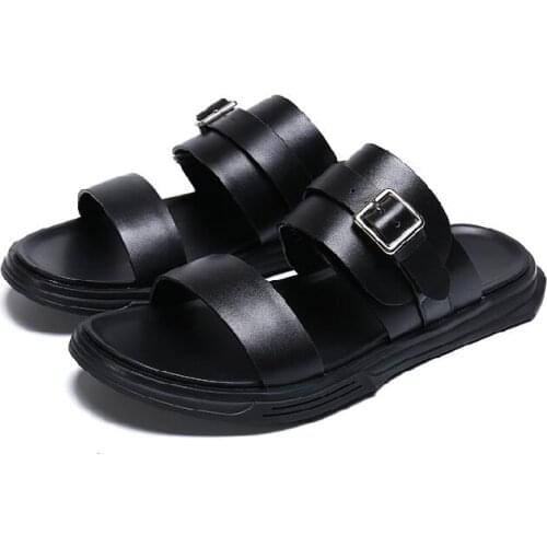 Men slippers flip flops Personality Simple without losing detail cove manual sandals Flat non-slip slippers man black white