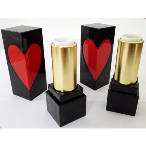 50pcs 4g Black plastic lipstick tube / red heart-shaped pattern standard 12.1mm inner cup size