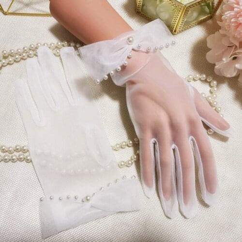 1 Pair White Bridal Wedding Short Gloves Full Finger Transparent Guantes Mujer Pearl Wrist Length Mittens Party Women Gloves