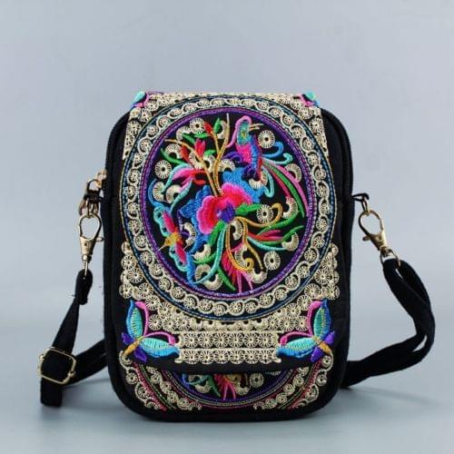 2020 Vintage Chinese National Style Women Bag Ethnic Shoulder Bag Embroidery Boho Hippie Tassel Tote Messenger