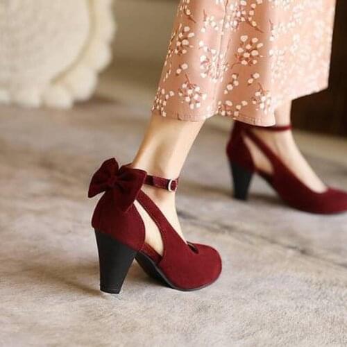 Leicpsilverc Suede Pumps