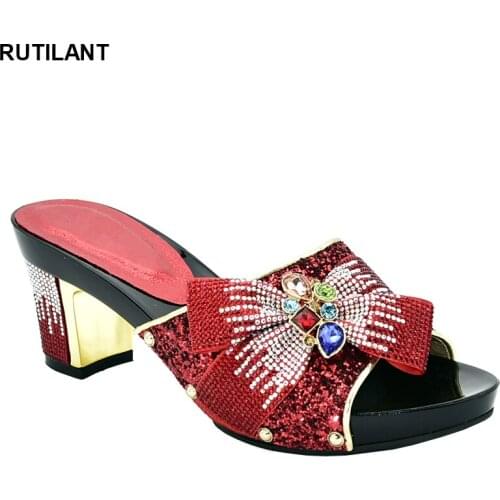 New Arrival Designer Luxury Shoes Women 2019 Slip on Women Wedding Pumps Decorated with Rhinestone Wedding Shoes Bride Cristal