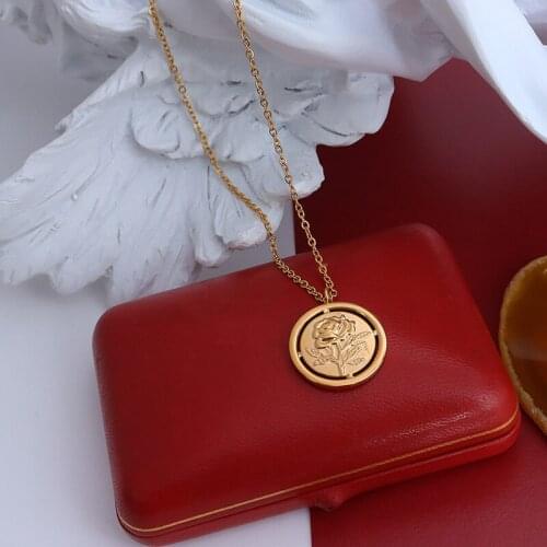 2021 New Ins 316 Titanium Steel Chocker Flower Rose Pendant Round Necklace Clavicle Chain European And American Simple Delicate