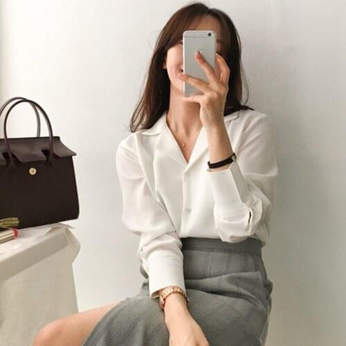 Temperament Solid Color Professional Shirt Female Design Sense 2021 Autumn New Korean Long Sleeve Sweet Loose Chiffon Top