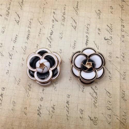 Vintage small camellia pin buckle blouse collar pin simple flower Brooches jewelry